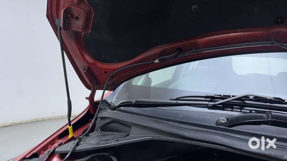 Tata Tiago Xza, 2017, Petrol