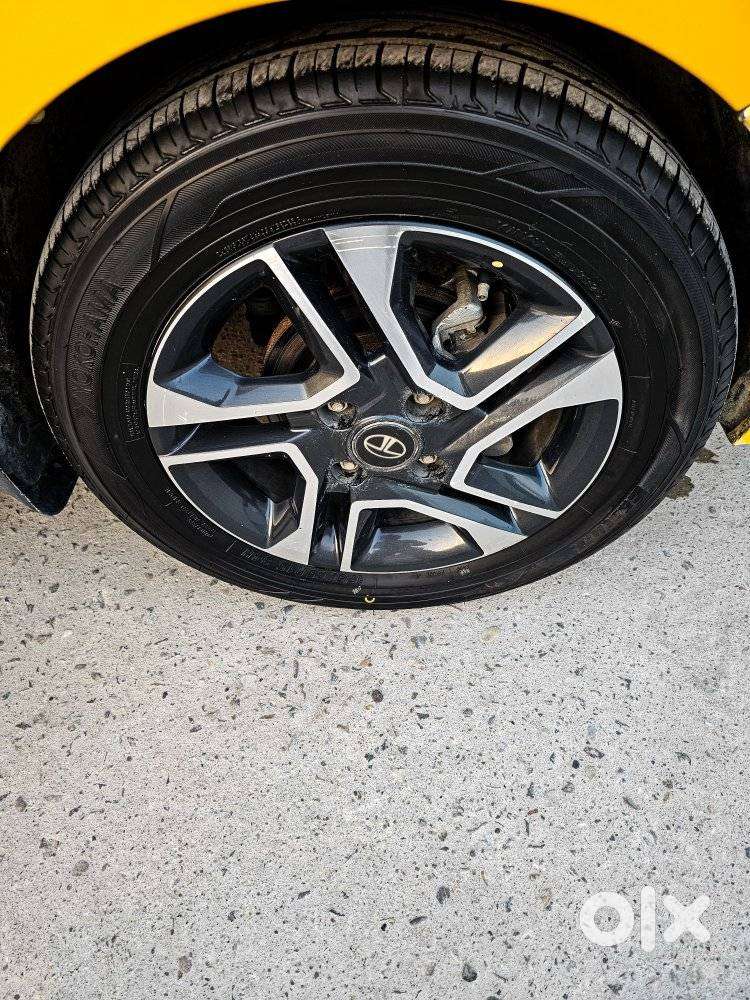 Tata Tiago Xza Plus Dual Tone, 2020, Petrol