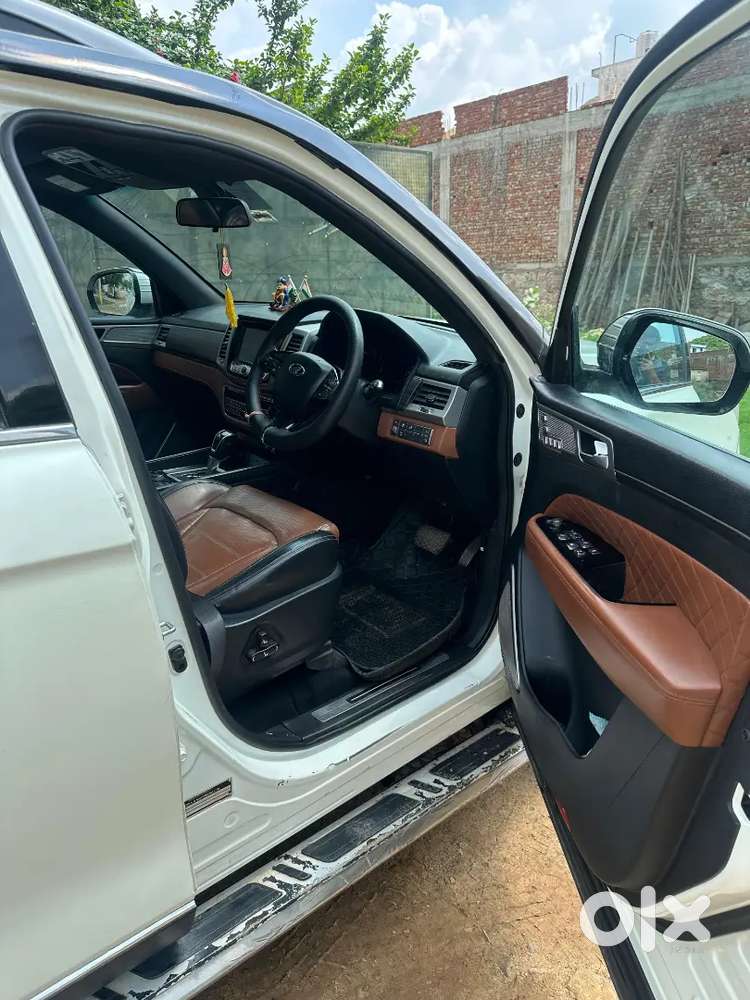 Mahindra Alturas G4 2020 Diesel 84000km Driven  Jh No Reg.
