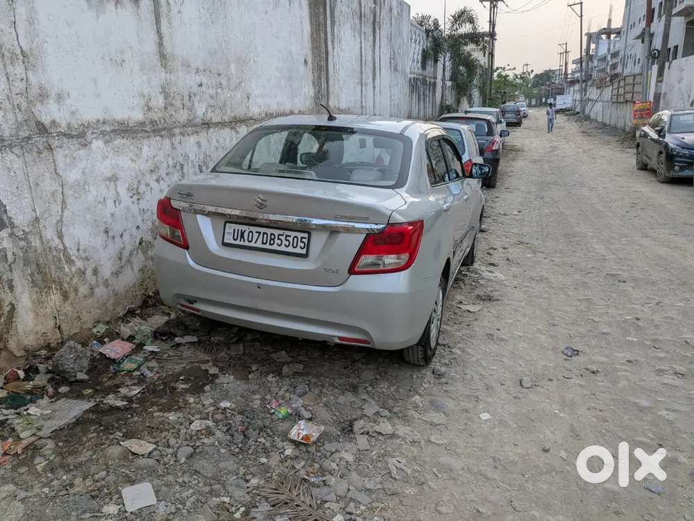 Maruti Suzuki Dzire 2017 Petrol 82000 Km Driven