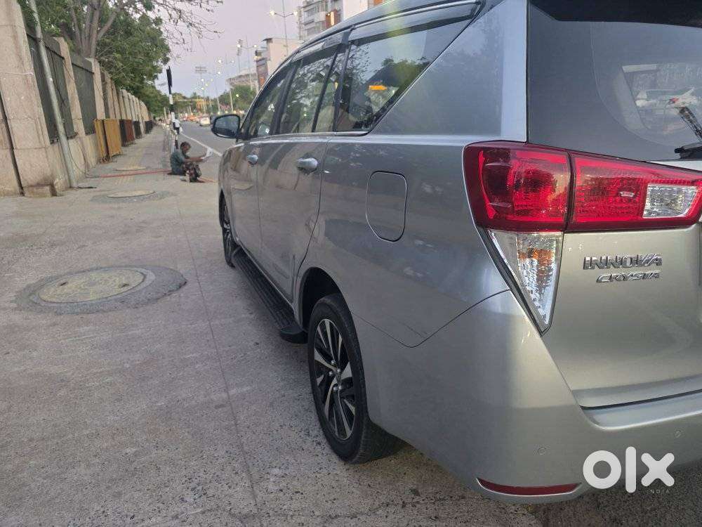 Toyota Innova Crysta [2020-ongoing] 2.4 Gx At 7 Str, 2021, Diesel