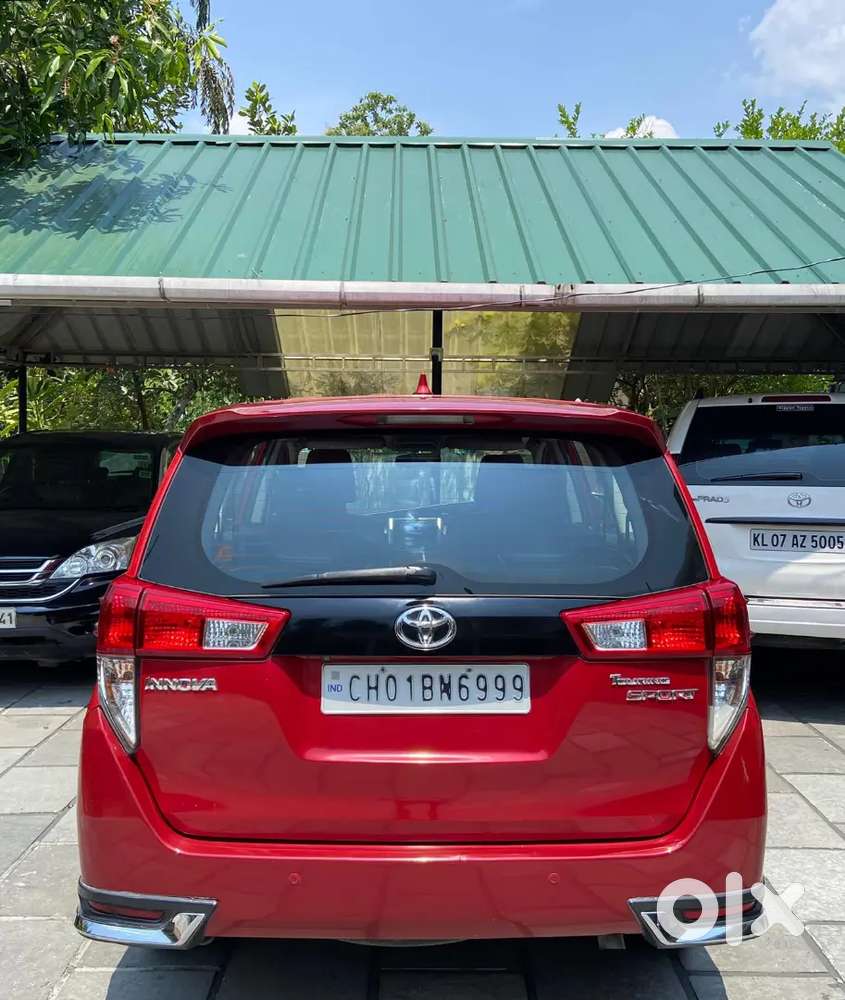 Toyata Crysta Touring Spot Automatic, Single Owner, Company Serviced