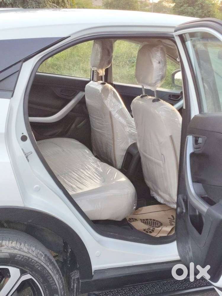 Tata Nexon, 2023, Petrol