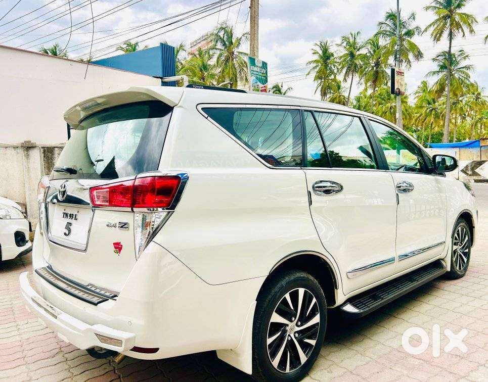 Toyota Innova Crysta 2.4 Z 7 Str, 2022