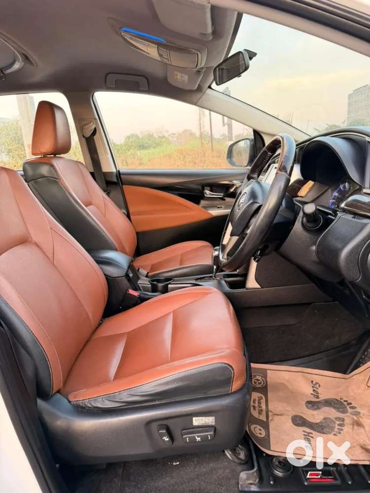 Toyota Innova Crysta 2.8 Zx At 7 Seater, 2019, Diesel