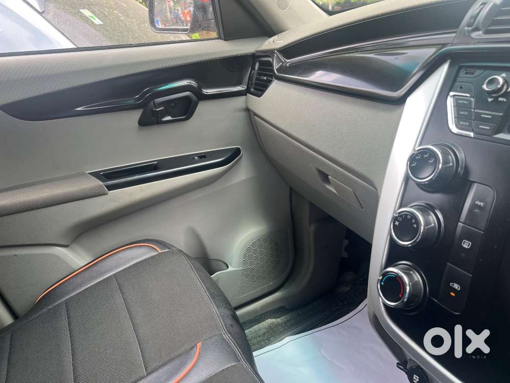 Kuv100 Excellent Condition
