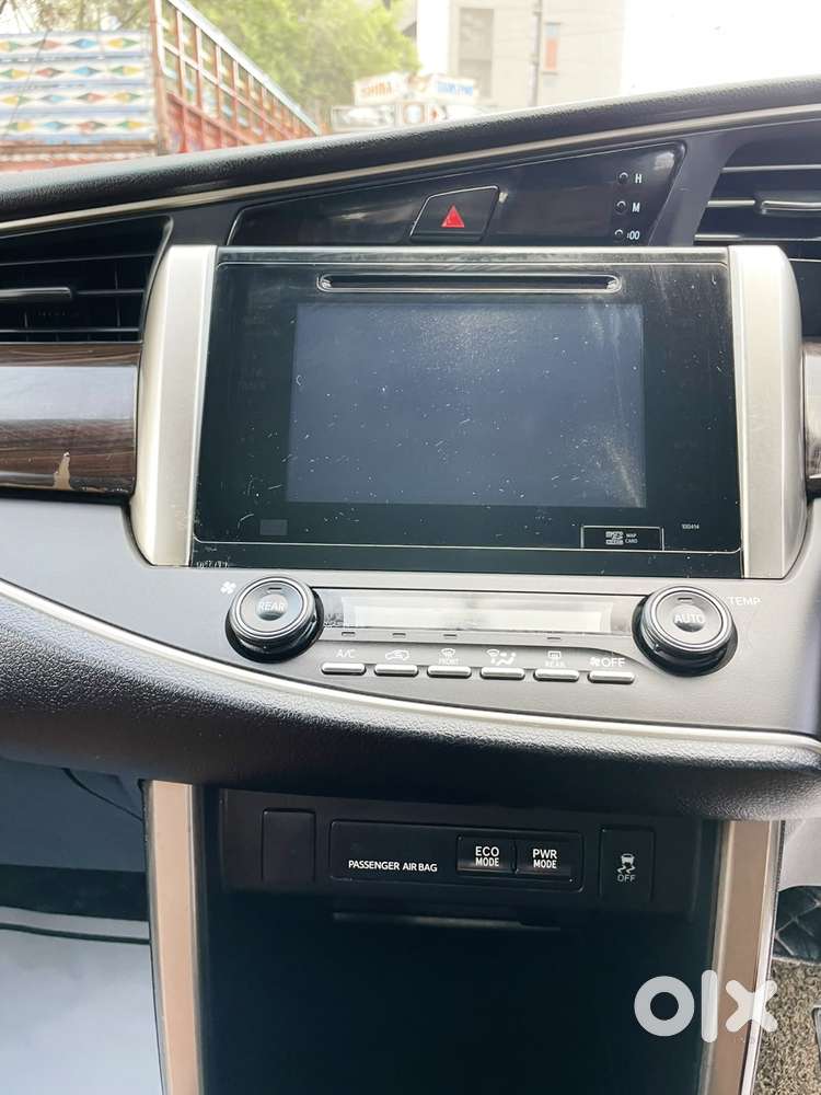 Toyota Innova Crysta 2.8 Zx At 7 Seater, 2018, Diesel