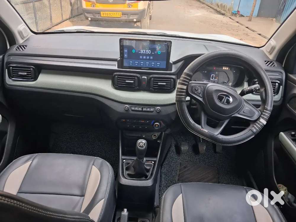 Tata Punch 2023 Petrol 9975 Km Driven