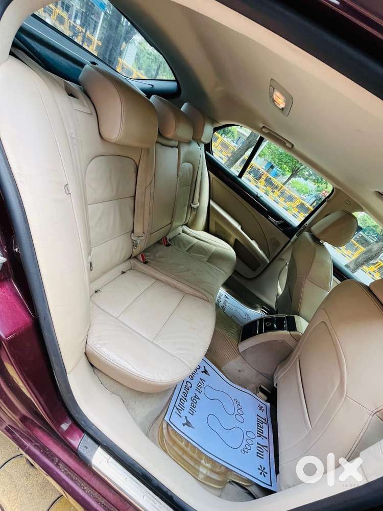 Škoda Superb Petrol Auto