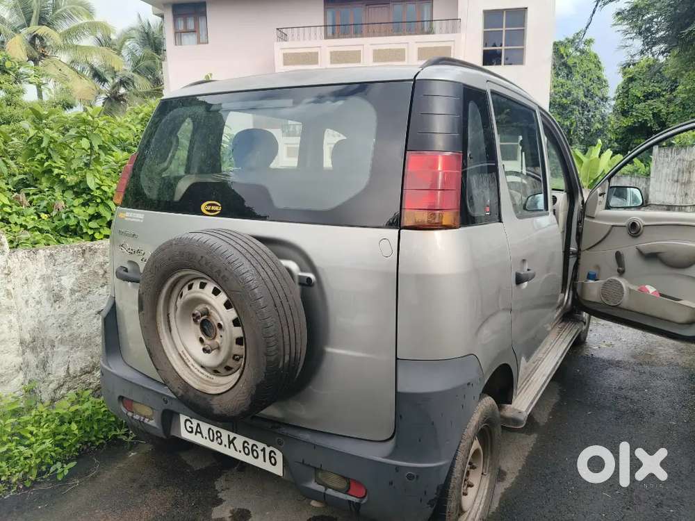 Mahindra Quanto 1.5 C2 2012