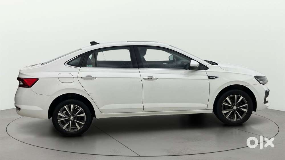 Skoda Slavia 1.0 TSI Style AT, 2023, Petrol