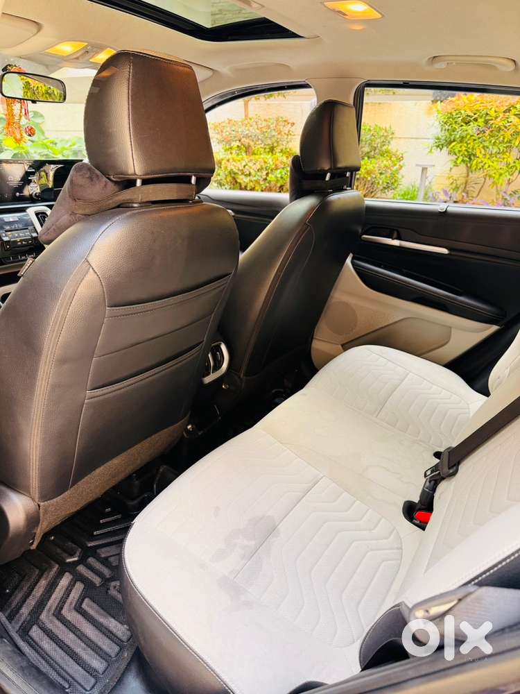 Kia Sonet 2023 Petrol Automatic