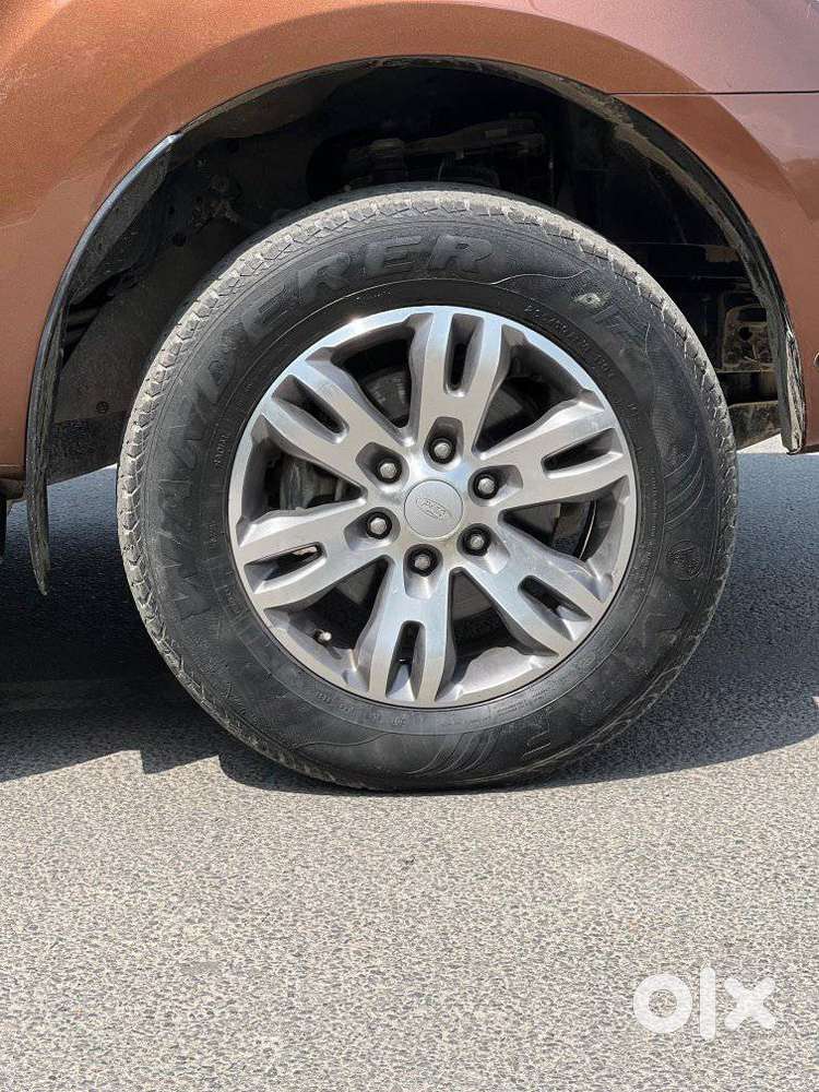 Ford Endeavour 3.2 Titanium At 4x4, 2016, Diesel