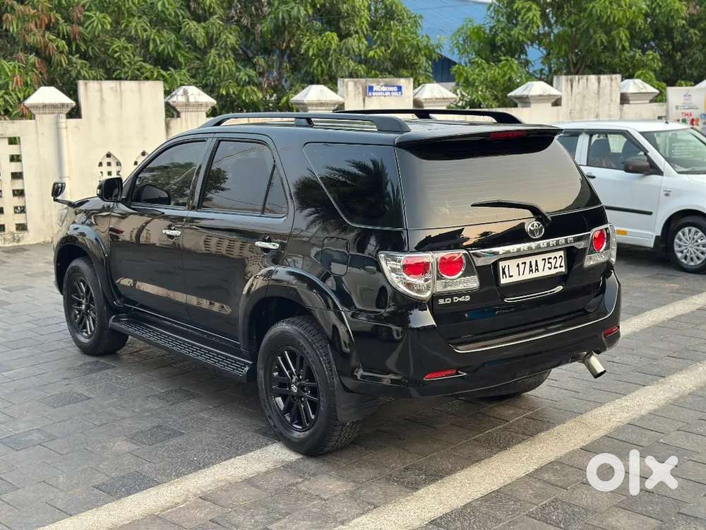 Toyota Fortuner 2015