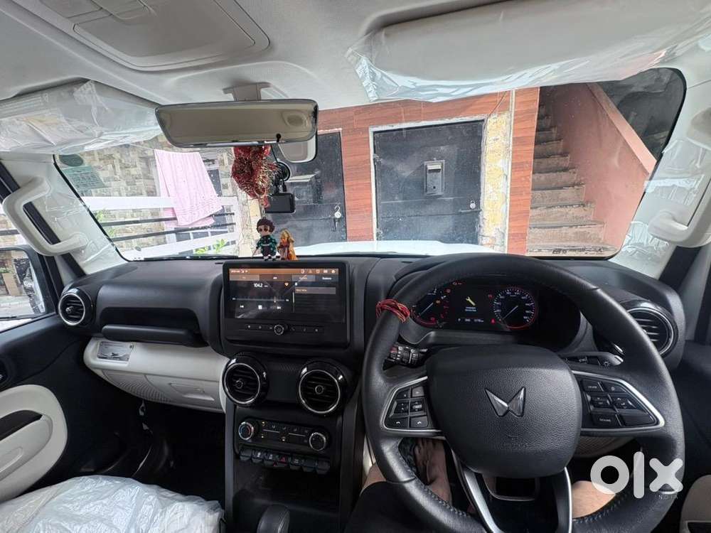 Mahindra Petrol Car 2025