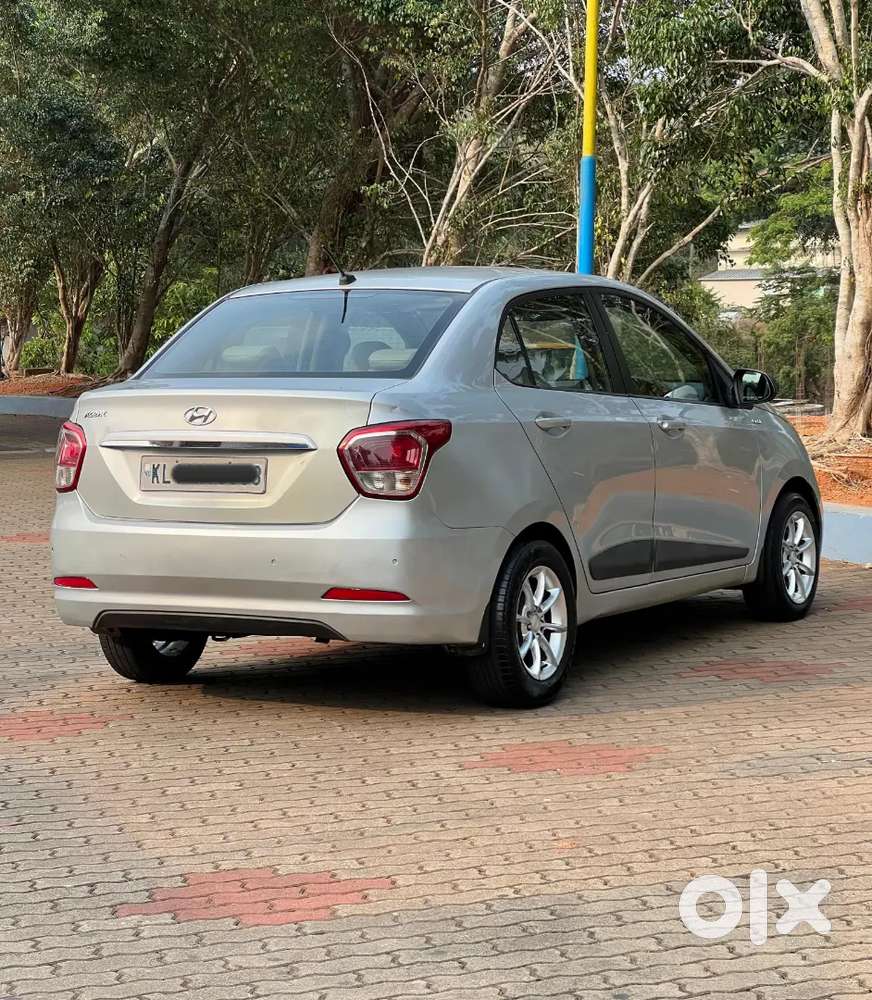 Hyundai Xcent 2014 Diesel Sx 130000 Km Driven