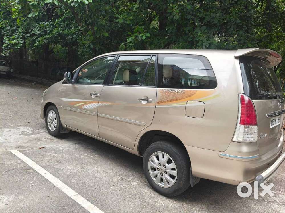 Toyota Innova 2.0 Vx 8 Str, 2010, Diesel