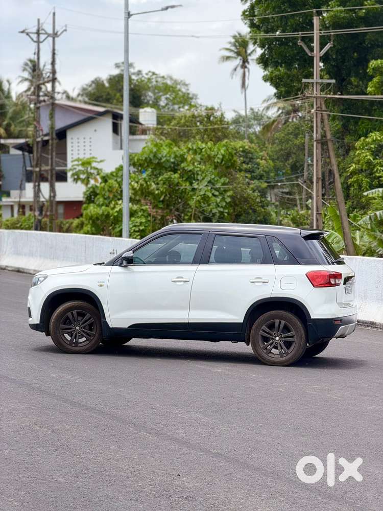 Maruti Suzuki Brezza Zdi+ Dual Tone, 2017, Diesel