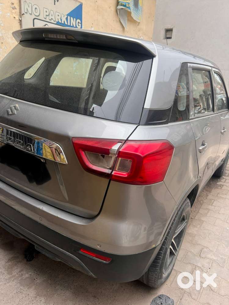 Vitara Brezza Lxi Petrol Brand New Condtion For Sale