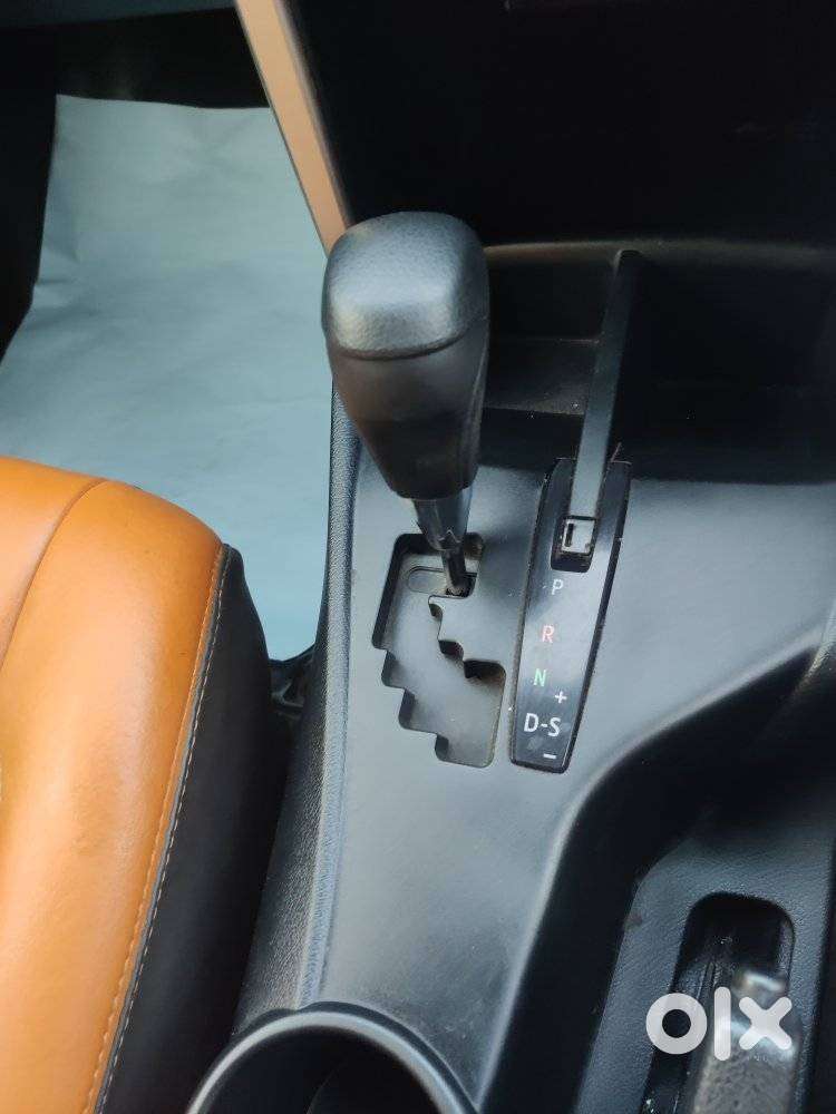 Toyota Innova Crysta 2.8 Gx At 8 Seater, 2018, Diesel