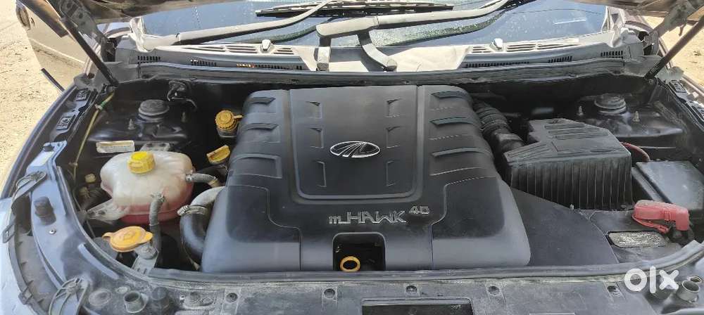 Mahindra Xuv500 W10 2017
