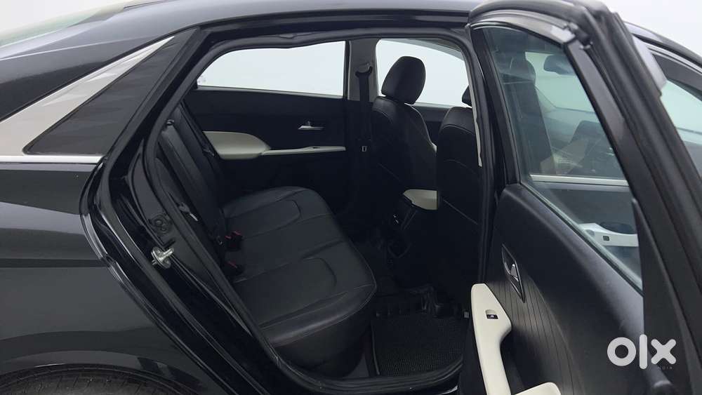 Hyundai Verna Sx 1.5 Petrol Ivt, 2023, Petrol