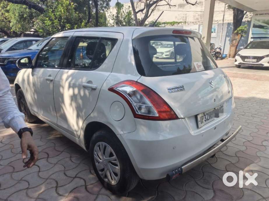 Maruti Suzuki Swift Lxi, 2016, Petrol