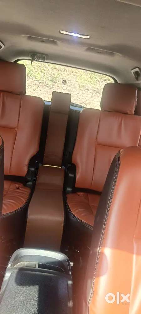 Toyota Innova Crysta 2017 Diesel Well Maintained