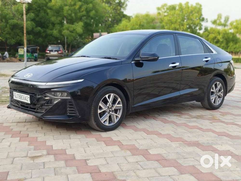 Hyundai Verna 1.5 Sx Ivt, 2023, Petrol