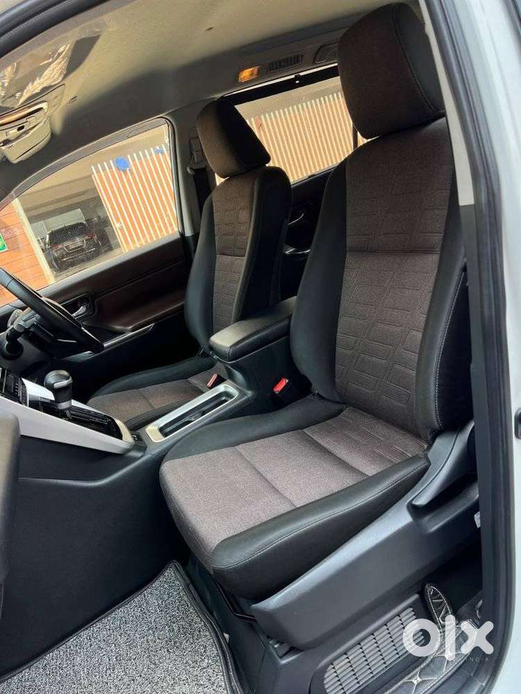 Toyota Innova Hycross 2.0 Vx Hybrid 7 Str, 2023, Petrol