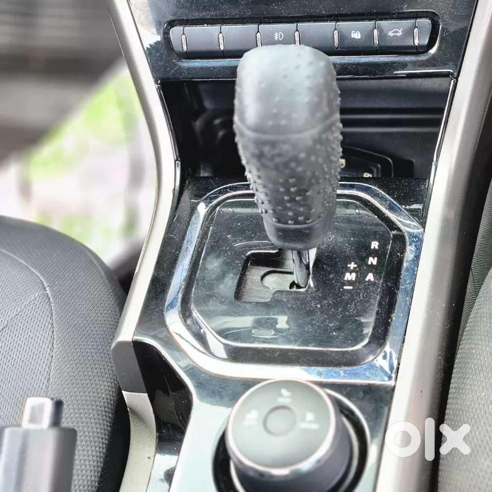 Tata Nexon 1.2 Revotron Xza Plus, 2019, Petrol
