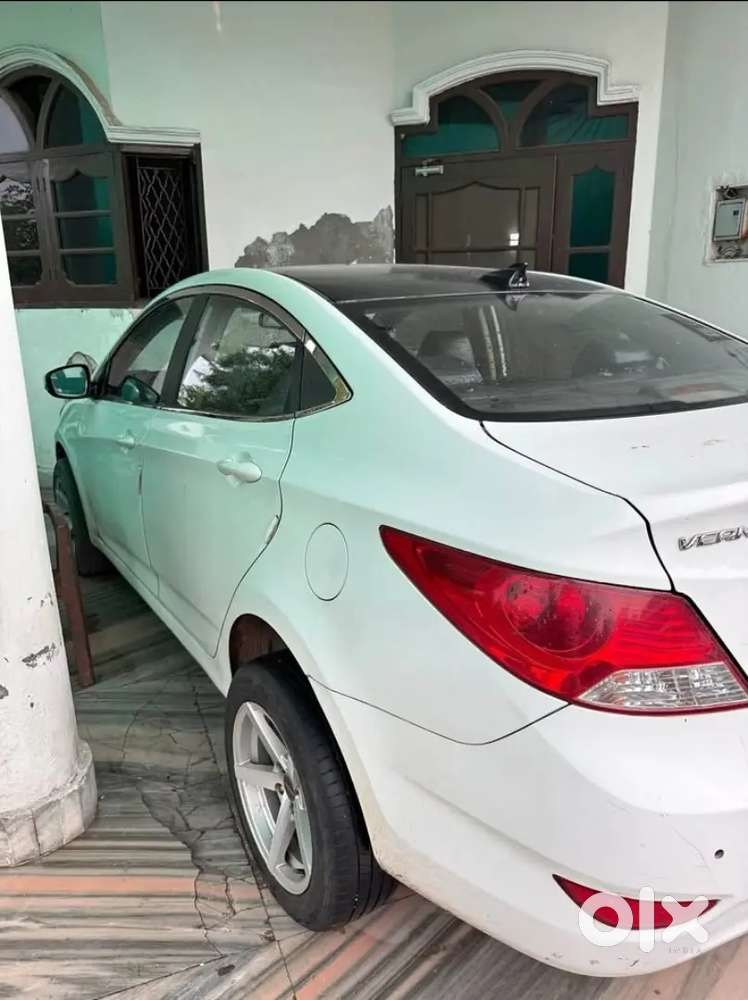 Verna Fluidic With Alloys 2013 White Color Desiel 1.6 Sx