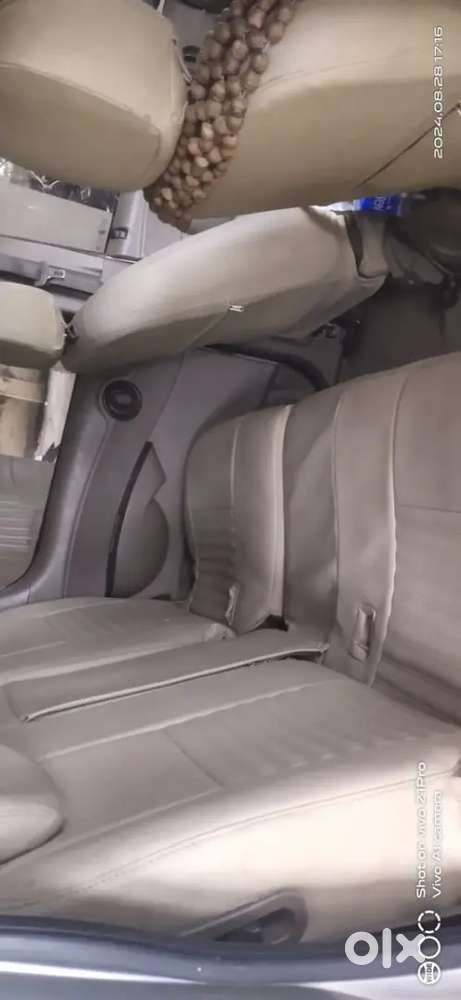 I'm Selling Mahindra Xylo D4