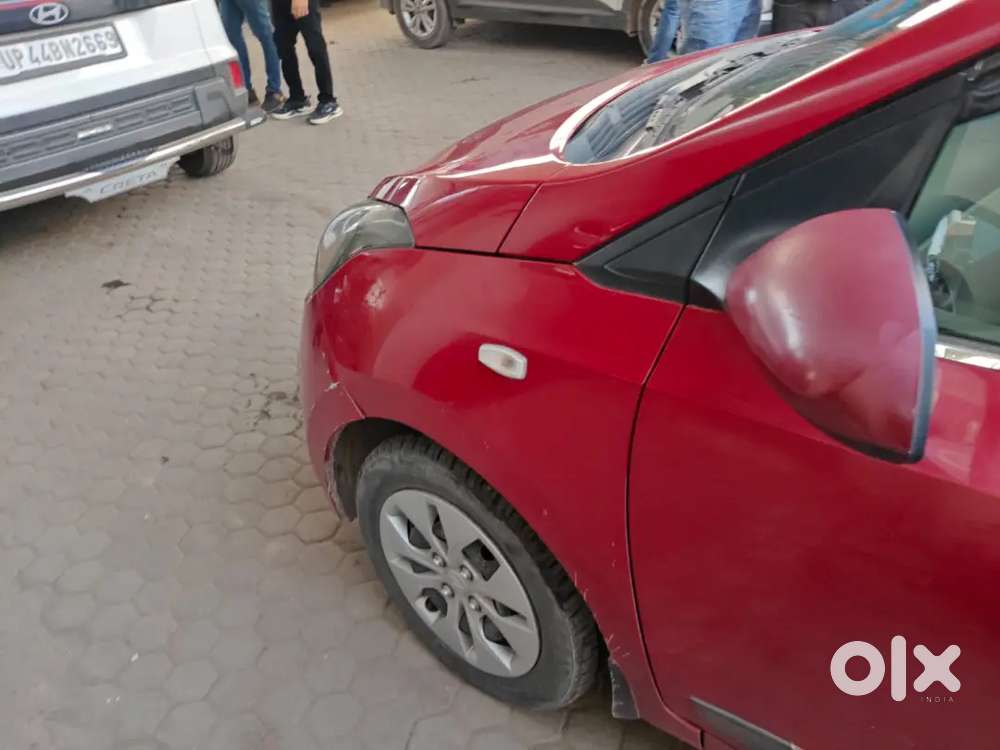 Hyundai Xcent 2016 Petrol  93k Km  Manual  Excellent Condition