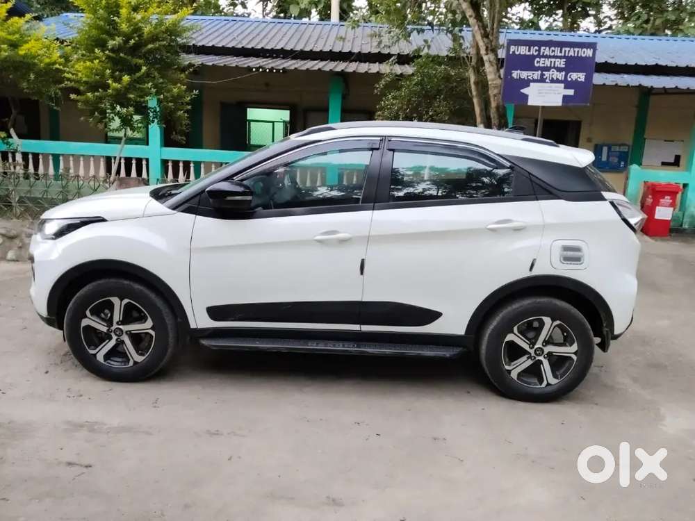Tata Nexon Petrol Manual 2022 Variant Revotron