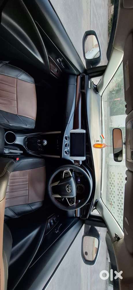Toyota Innova Crysta 2.4 G Mt, 2016, Diesel