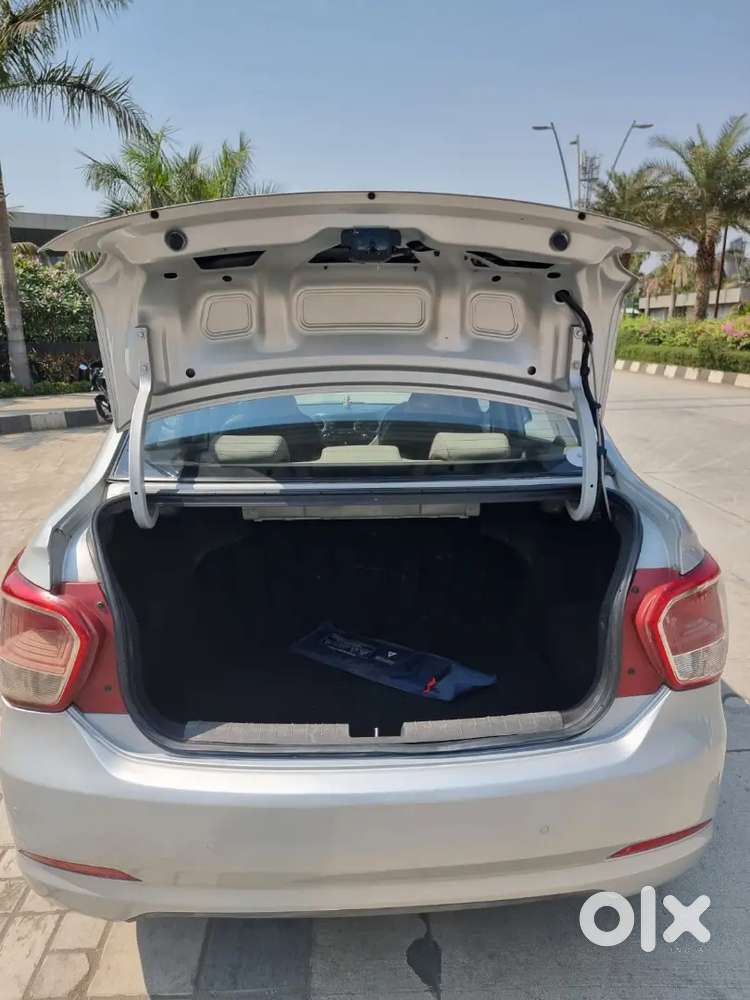 Hyundai Xcent 2015