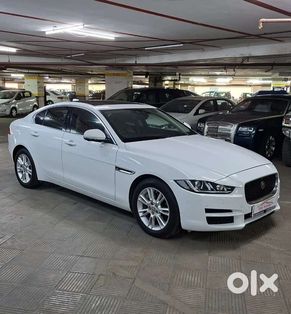 Jaguar Xe 2019 Portfolio Petrol