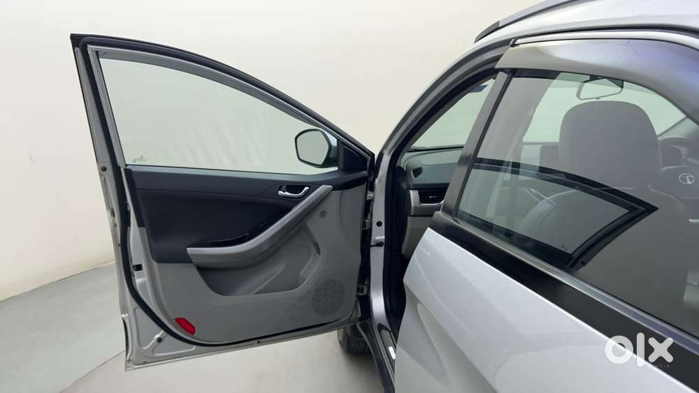 Tata Nexon 1.2 Revotron Xza Plus (l), 2019, Petrol