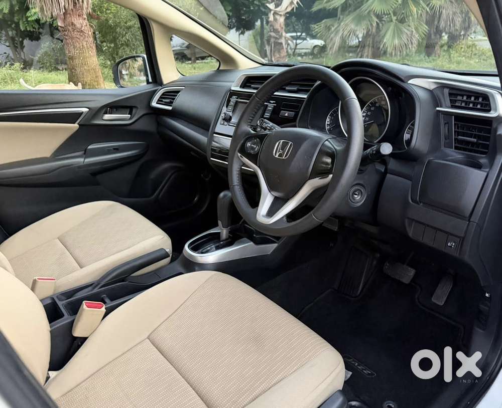 Honda Jazz V Automatic, 2018, Petrol