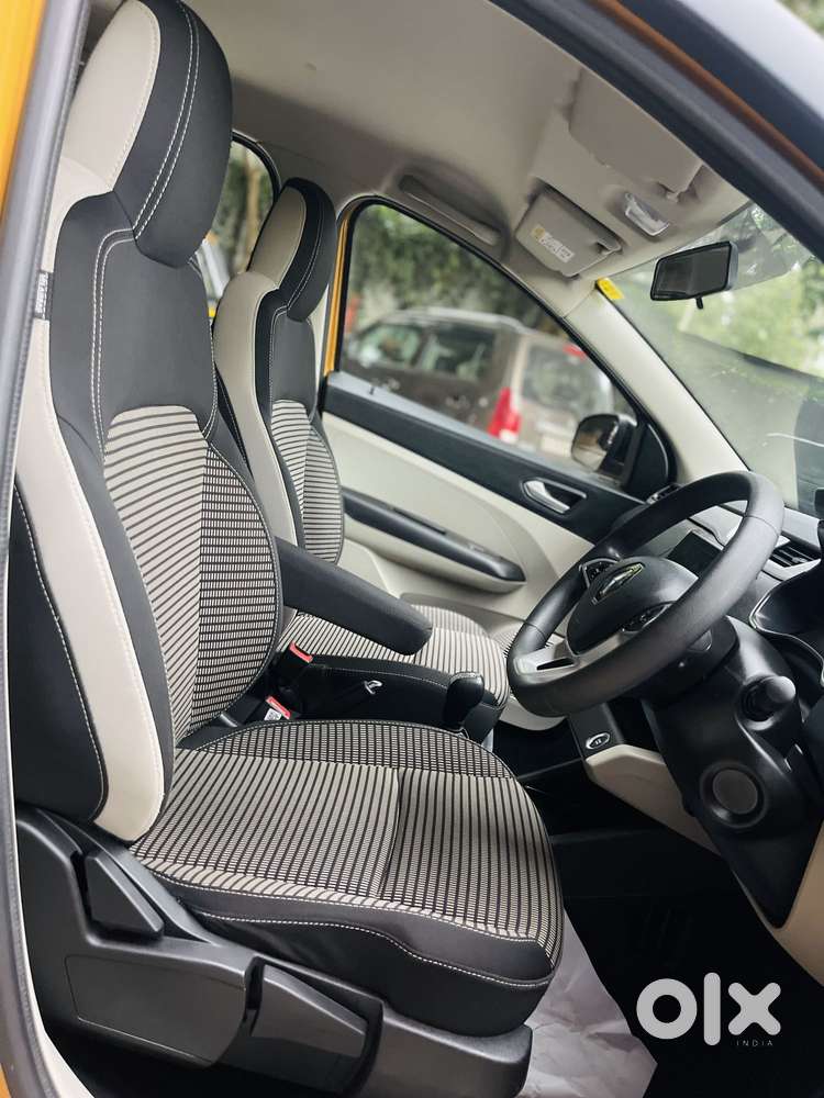 Renault Triber Rxz Easy-r Amt, 2024, Petrol