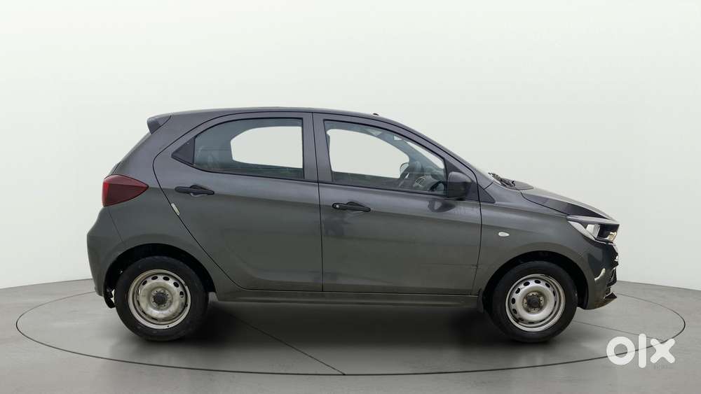 Tata Tiago Xe, 2021, Petrol