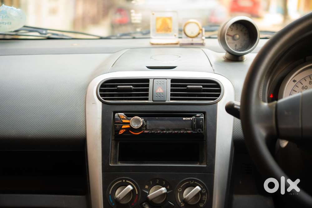 Maruti Suzuki Ritz Vxi, 2013, Petrol