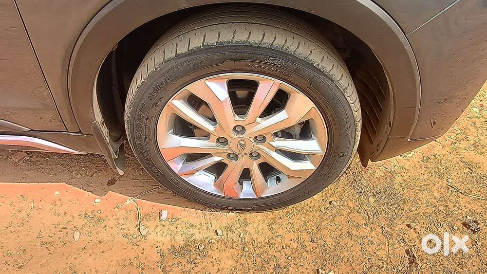 Mahindra Xuv300 W8 Amt Diesel, 2020, Diesel