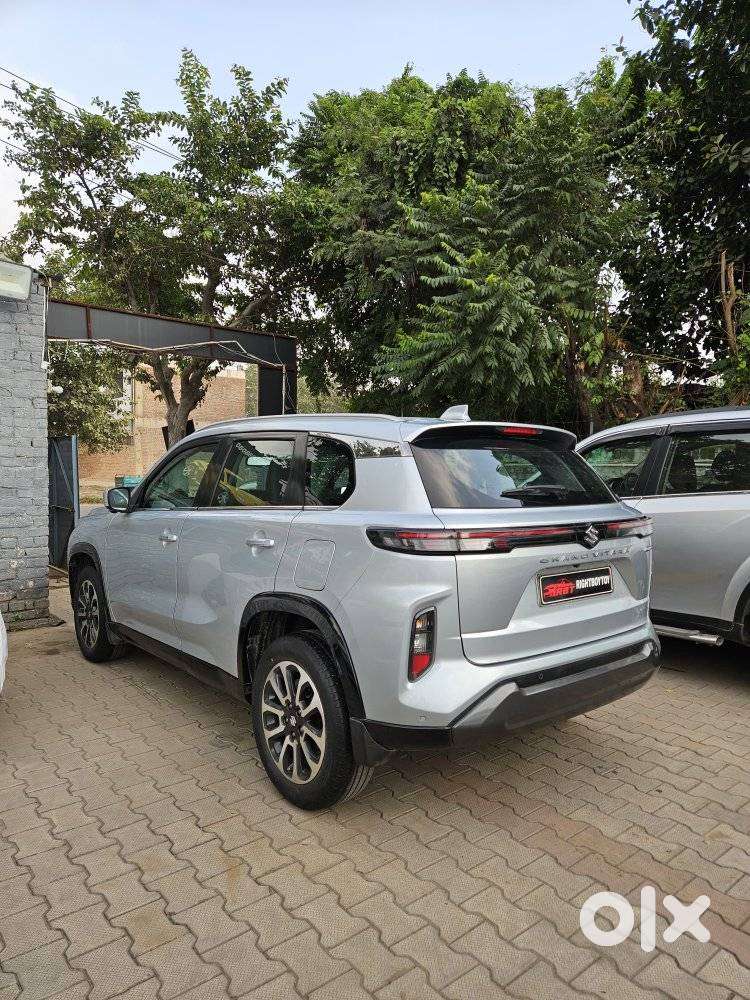 Maruti Suzuki Grand Vitara Alpha Smart Hybrid, 2023, Petrol