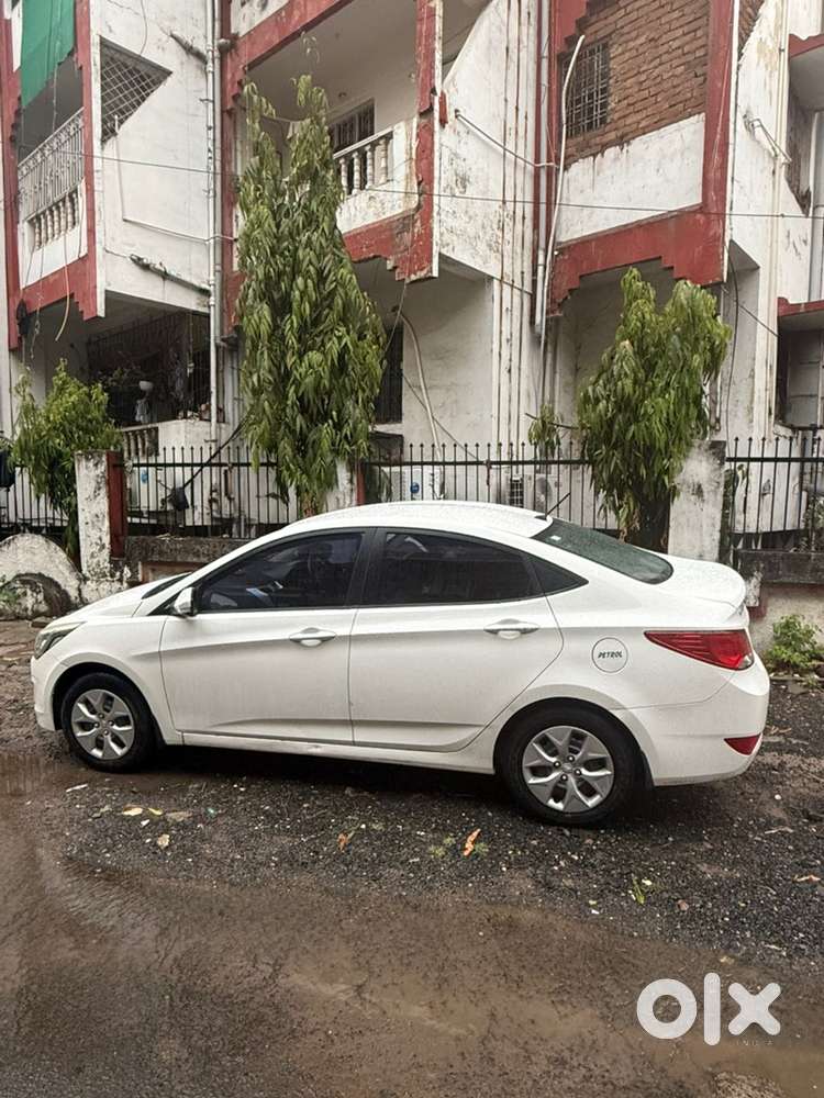 Hyundai Verna 2016 Petrol Well Maintained