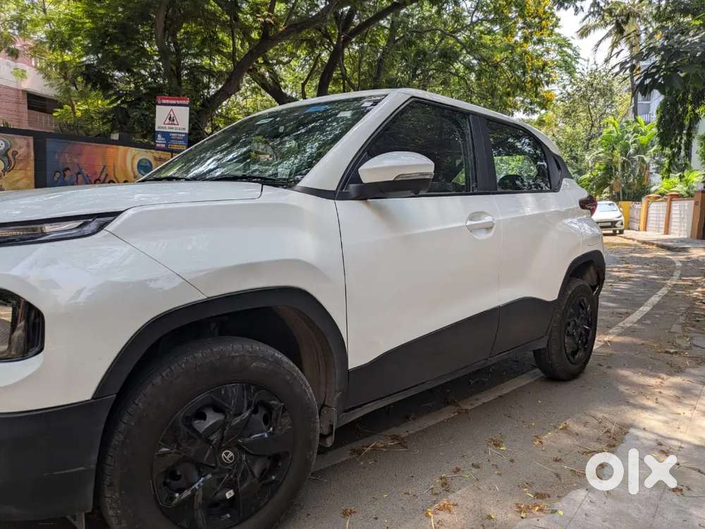 Tata Punch 2025 Petrol Well Maintained With Less Kilometers Driven