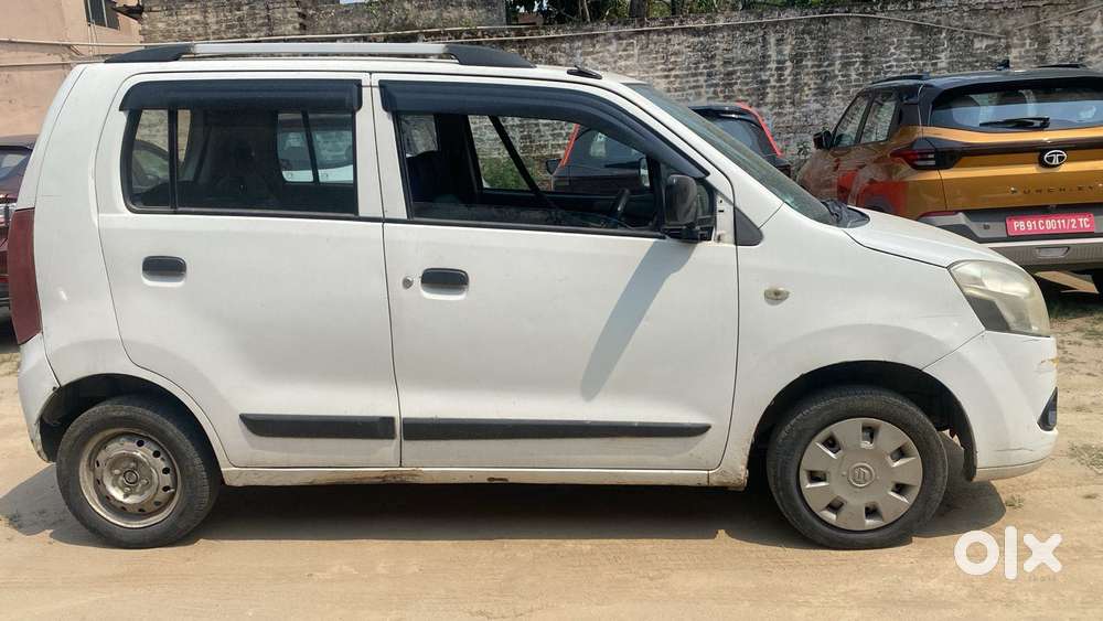 Maruti Suzuki Wagon R Lxi, 2012, Petrol