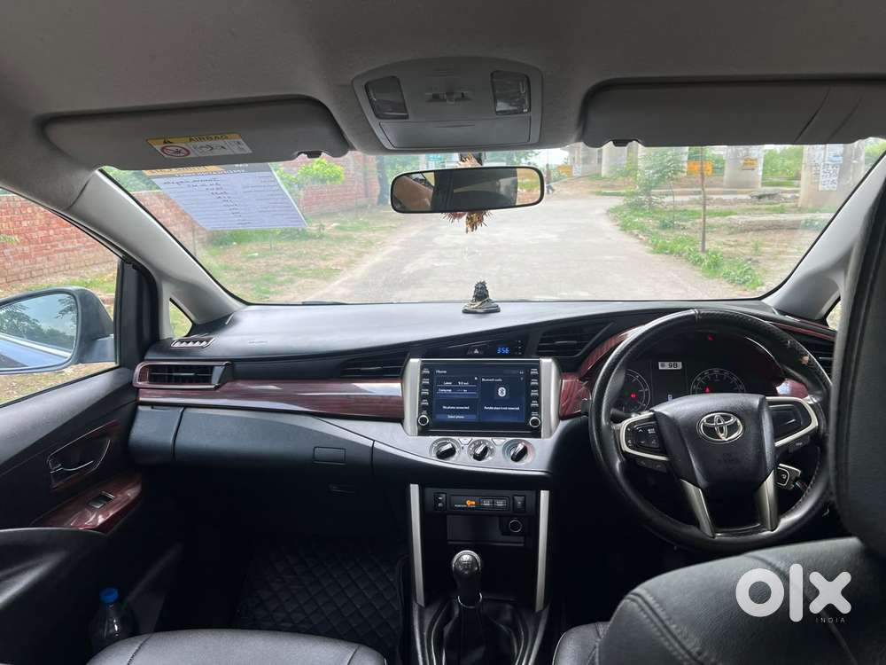 Toyota Innova Crysta 2.4 G Mt, 2022, Diesel