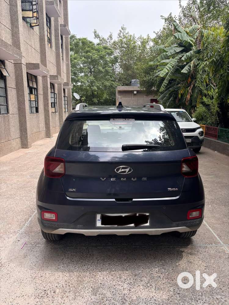 Hyundai Venue Petrol 2019